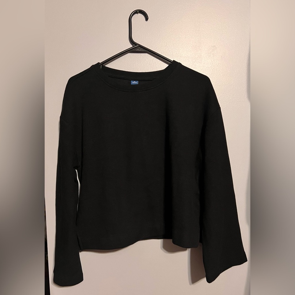 Old Navy Cropped Sweater NWT